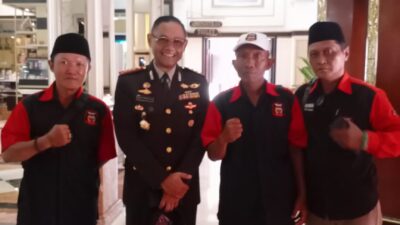 Ormas Madas Nusantara DPD Surabaya, memenuhi undangan Walikota Surabaya dalam peringatan Hari Sumpah Pemuda di Balaikota Surabaya