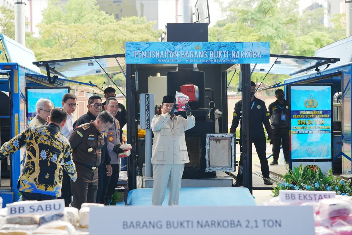 Presiden Prabowo Subianto mengapresiasi sebesar-besarnya keberhasilan Polri mengungkap kasus narkoba