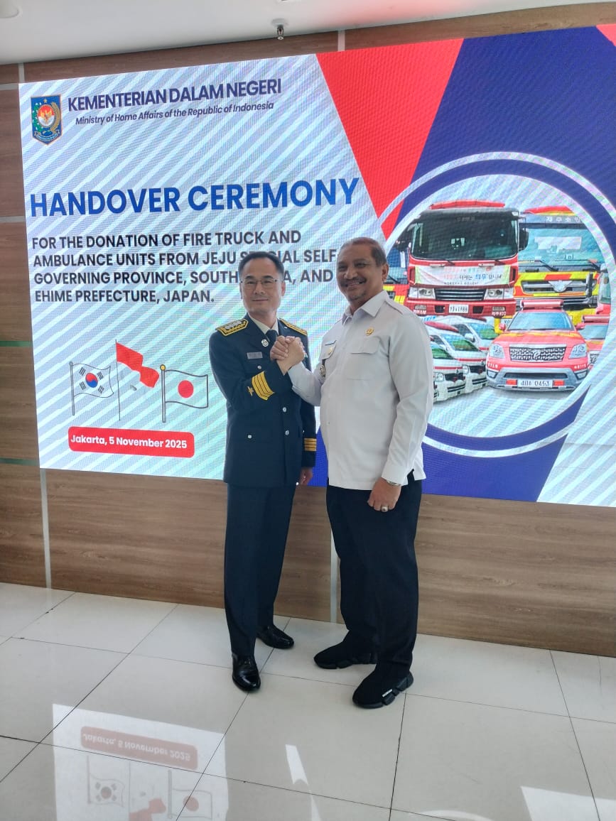 Bupati Aceh Tamiang, Irjen. Pol (Purn) Drs. Armia Pahmi MH,