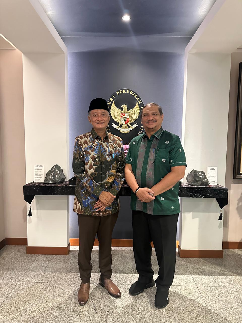 Bupati Aceh Tamiang, Irjen Pol (Purn) Drs. Armia Pahmi MH