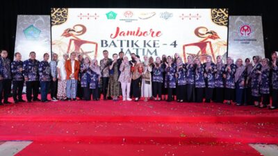 Bupati Sidoarjo Kukuhkan Pengurus Dekranasda, Dorong Produk Lokal Naik Kelas dan Berdaya Saing