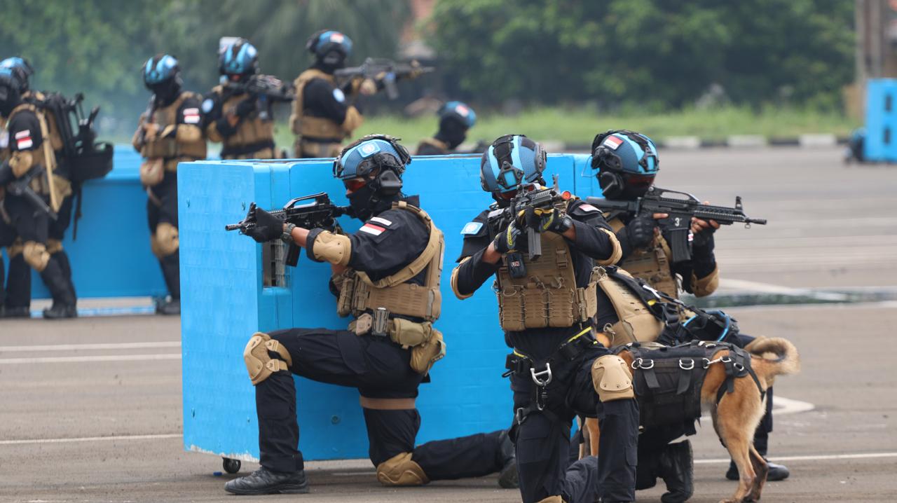 Polri siap mendukung kebijakan Presiden Prabowo Subianto dalam menjaga perdamaian, melindungi hak asasi manusia, dan menolong saudara-saudara kita di Gaza