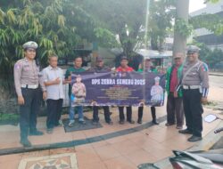Tingkatkan Disiplin Belalu – lintas Polres Pelabuhan Tanjung Perak Sosialisasi Ops Zebra Semeru 2025, Sasar Pengemudi Ojol dan Opang
