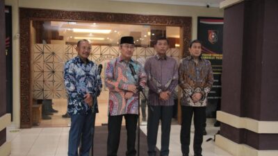Prof. Dr. Jimly Asshiddiqie, S.H., M.H., selaku Ketua Komite Percepatan Reformasi Polri