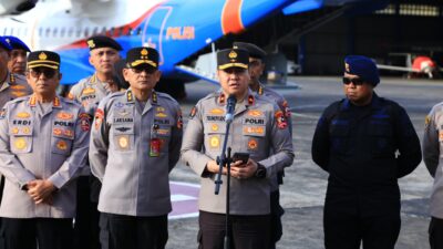 Polri Kirim Ribuan Paket Kebutuhan dan Peralatan SAR ke Aceh, Sumut, dan Sumbar