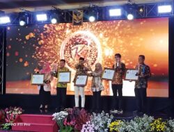 Kemendukbangga/BKKBN Perwakilan BKKBN Provinsi Jawa Timur Raih Penghargaan di Ajang KI Awards Jawa Timur 2025