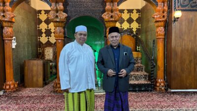 KH Marzuki Mustamar Doakan Bangsa bersama Jamaah, Manut Dawuh Masyayikh, Jaga Rukun di Tengah Krisis PBNU