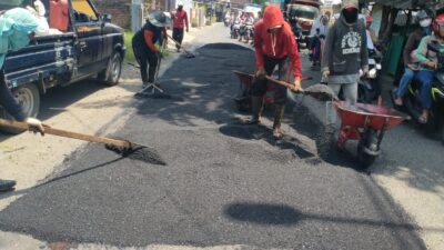 Gerak Cepat Pemkab Sidoarjo Atasi Jalan Rusak Secara Bergiliran