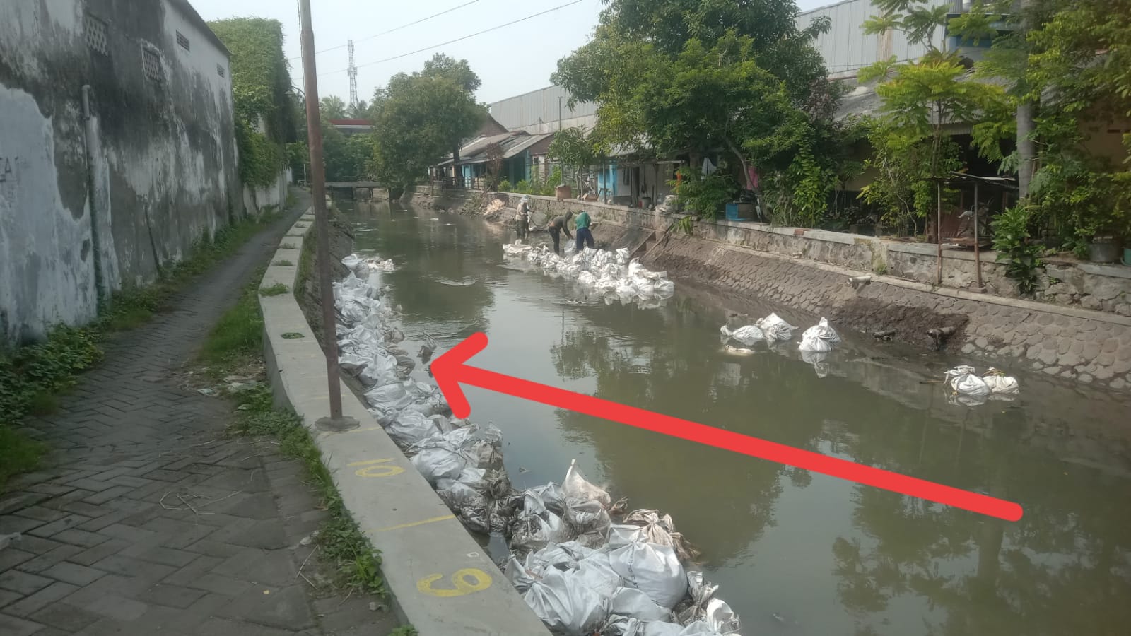 Tak Ada Alat Berat di Lokasi, Proyek Normalisasi Sungai di Sidoarjo