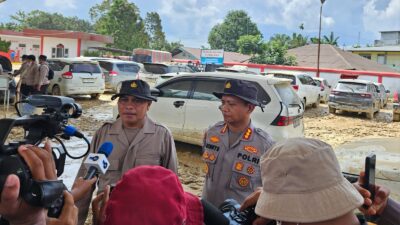 Kapolres Aceh Tamiang, AKBP Muliadi bersama Dirbinmas Polda Aceh Kombes Donny Siswoyo