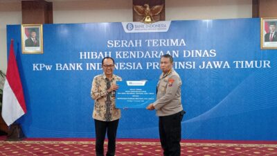 Penyerahan hibah tersebut juga disaksikan oleh Deputi Kepala Perwakilan Bank Indonesia Provinsi Jawa Timur, Ridzky Prihadi di kantor Bank Indonesia Jawa Timur Jl.Pahlawan, Surabaya, melalui Kepala Biro Logistik (Karolog) Polda Jatim Kombes Dirmanto