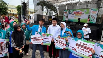 Bupati Sidoarjo Tutup Festival Bandeng dan Udang 2025, Dorong UMKM Perikanan Mendunia