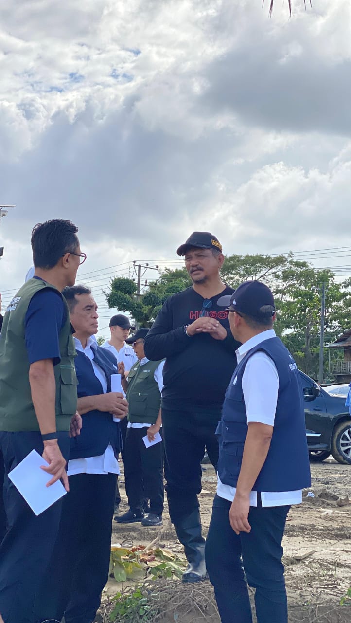 Bupati Aceh Tamiang, Armia turut dibersamai Plt. Menteri BUMN Doni Oskaria Dirut PLN