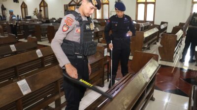 Polres Pelabuhan Tanjung Perak bergerak cepat untuk menjamin keamanan dan kenyamanan umat Kristiani dalam menjalankan ibadah