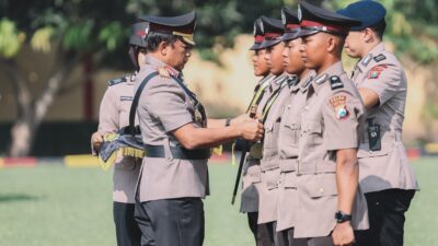 Kepala Kepolisian Daerah Jawa Timur (Kapolda Jatim), Irjen Pol Drs. Nanang Avianto, M.Si., secara resmi melantik 247 Bintara Remaja