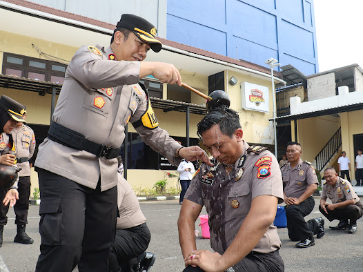 Kapolres Pelabuhan Tanjung Perak, AKBP Wahyu Hidayat