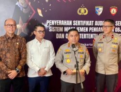 Polri Serahkan Sertifikat Audit Sistem Pengamanan Objek Vital Nasional Tahun 2025