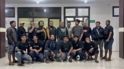 Petugas Jatanras Polda Jawa Timur yang melakukan pengejaran terpaksa mengambil tindakan tegas terukur.