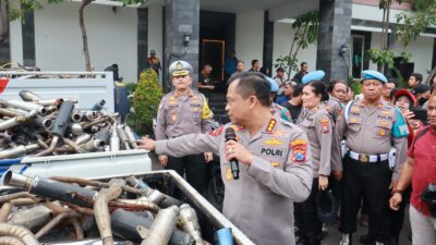 Kapolrestabes Surabaya, Kombes Pol Luthfi Sulistiawan, menegaskan bahwa pihaknya tidak akan memberikan ruang bagi para pelaku kejahatan jalanan.