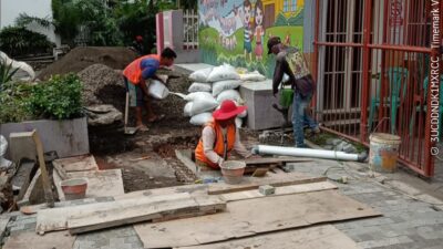 Pembangunan Jalan Flexible Pavement Lokal Pandean V Surabaya, tahun anggaran APBD 2025 yang diduga melewati masa pelaksanaan di tahun 2026.