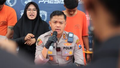Kapolres Gresik AKBP Rovan Richard Mahenu
