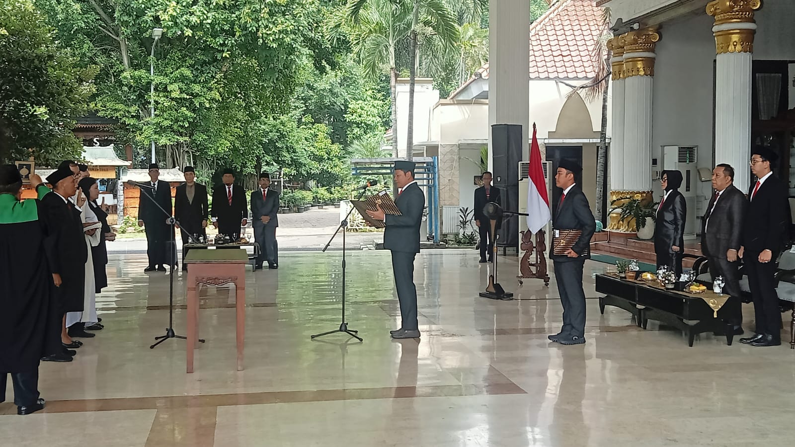 Perkuat Kabinet, Bupati Sidoarjo Lantik 13 Pejabat Eselon II untuk Akselerasi Pembangunan