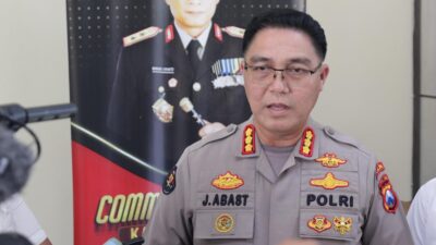 Kabid Humas Polda Jawa Timur, Kombes Pol Jules Abraham Abast