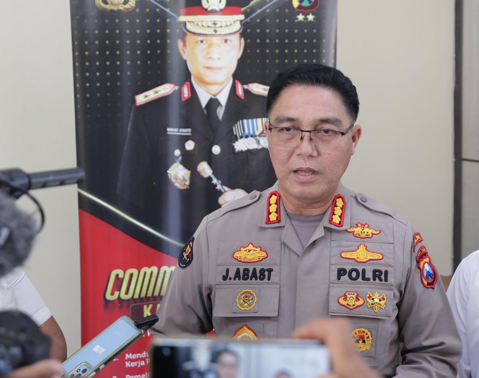 Kabid Humas Polda Jawa Timur, Kombes Pol Jules Abraham Abast