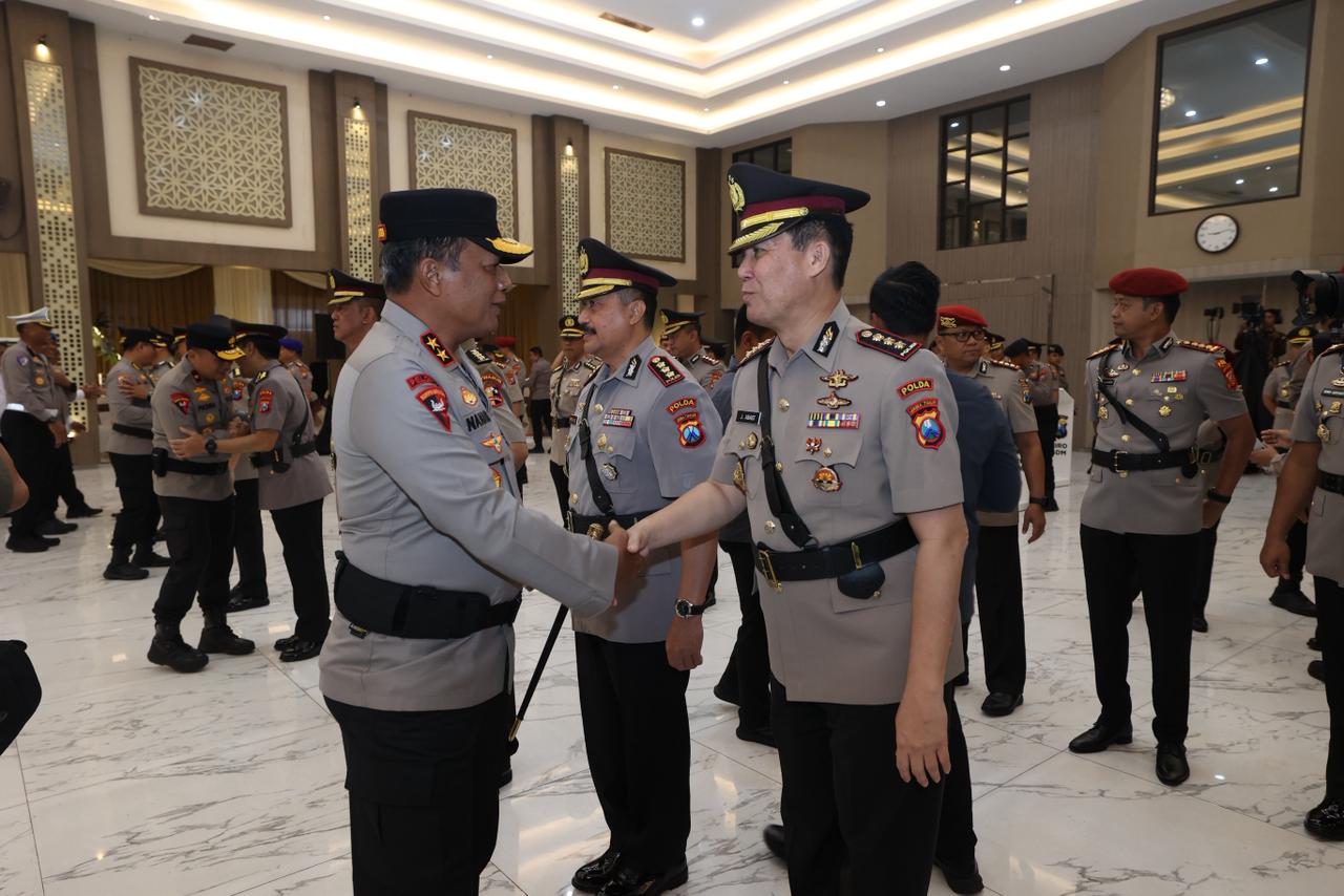 Kapolda Jatim Irjen Pol Drs. Nanang Avianto,M.Si.
