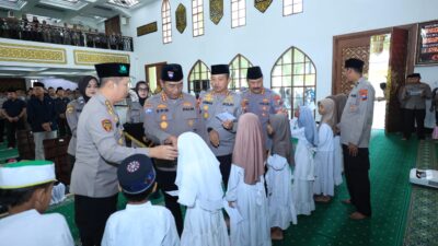 Polda Jawa Timur menggelar peringatan Isra Mi'raj Nabi Besar Muhammad SAW 1447 Hijriah/2026 M
