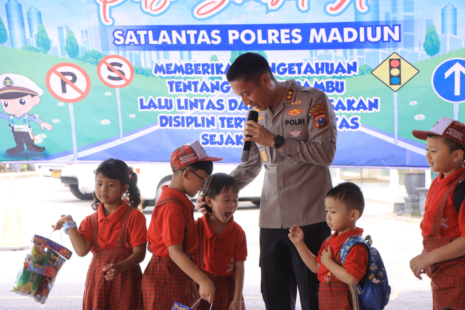Kapolres Madiun AKBP Kemas Indra Natanegara