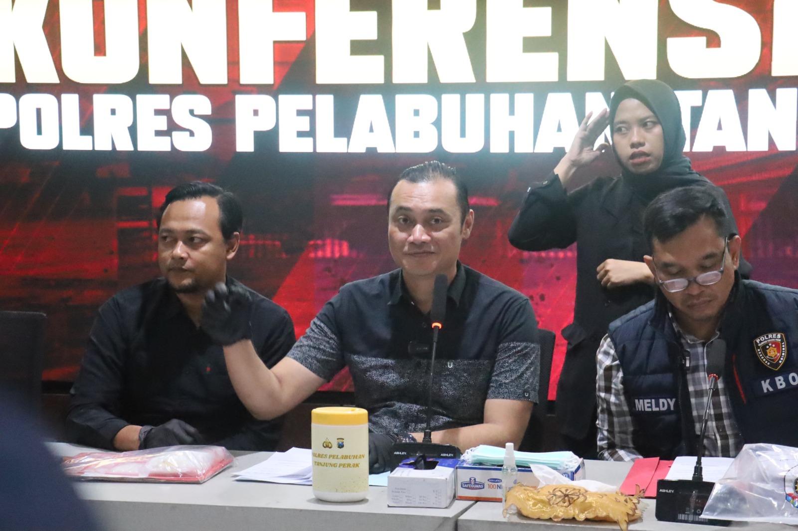 Kasat Narkoba Polres Pelabuhan Tanjung Perak Surabaya AKP Adik Agus Putrawan SH MH