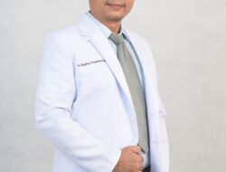 Dedikasi Pelayanan Sepenuh Hati: Mengenal dr. Roykhan Prayudianto, Sosok Dokter Spesialis Penyakit Dalam yang Humanis di Sidoarjo