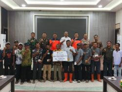 Bupati Aceh Tamiang Serahkan Dana Tunggu Hunian Tahap Pertama kepada 259 Korban Bencana Hidrometeorologi