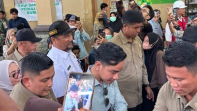 Bupati Aceh Tamiang, Irjen Pol. (Purn) Drs. Armia Pahmi MH menyambut kedatangan Wakil Presiden RI Gibran Rakabuming Raka