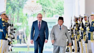 Presiden Prabowo Subianto menyambut Perdana Menteri Australia Anthony Albanese dalam kunjungan kerja di Istana Merdeka