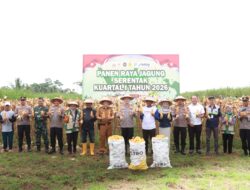 Dukung Stok Pangan, Polres Malang Panen Raya Jagung Hasil 8 Ton 