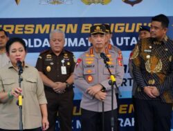 Ketua Komisi IV DPR RI Apresiasi Polri Berikan Bantuan 22 Kontainer Korban Bencana Sumatra 