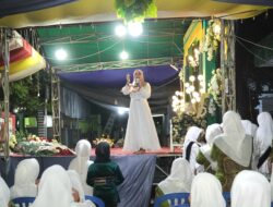 Satset Bela Wong Cilik, Ning Lia: Gus Ipul Teladan Pemimpin Responsif, Santri Harus Berani Menyusul