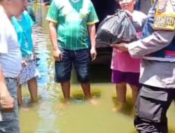 Polresta Sidoarjo Salurkan Bantuan Sembako Warga Banjir di Dusun Dodokan