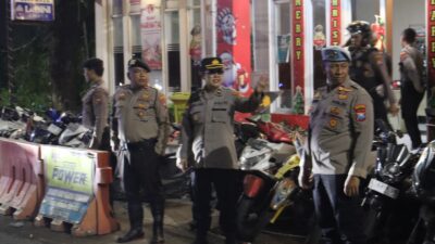 Polres Pelabuhan Tanjung Perak bergerak cepat untuk memastikan situasi kota tetap aman dan kondusif.