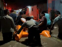 Polres Probolinggo Tanggap Bencana Bantu Evakuasi Warga Terdampak Banjir