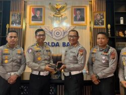 Korlantas Polri Distribusikan ETLE Mobile Handheld di Polda Bali Perkuat Penegakan Hukum Lalin Berbasis Digital