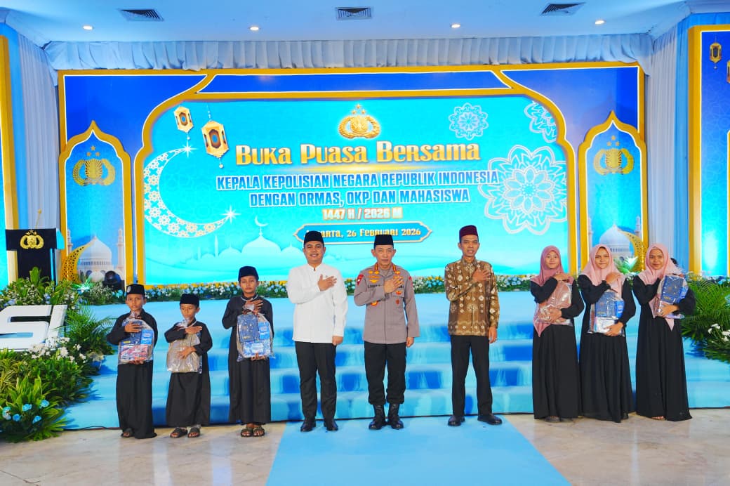 Kapolri Jenderal Listyo Sigit Prabowo menggelar kegiatan buka puasa bersama dengan Ormas, OKP, mahasiswa hingga masyarakat sipil.