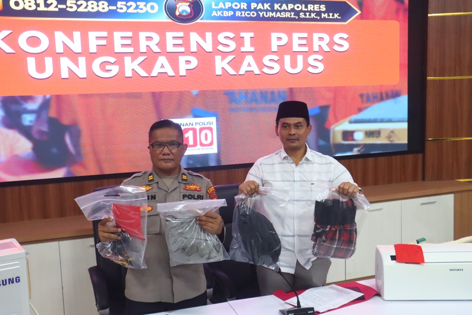 Polres Probolinggo Kota menangkap pria berinisial AE (32) kasus pencurian barang elektronik di sejumlah lokasi di wilayah Kota Probolinggo.