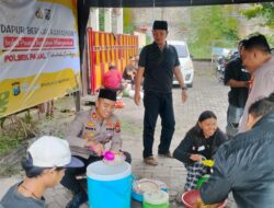 Dapur Berkah Ramadan, Polsek Pakal Sediakan 600 Porsi Buka Puasa Warga di Surabaya