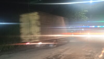 Lingkar Timur Sidoarjo Berlubang, Warga Gebang Candi Protes