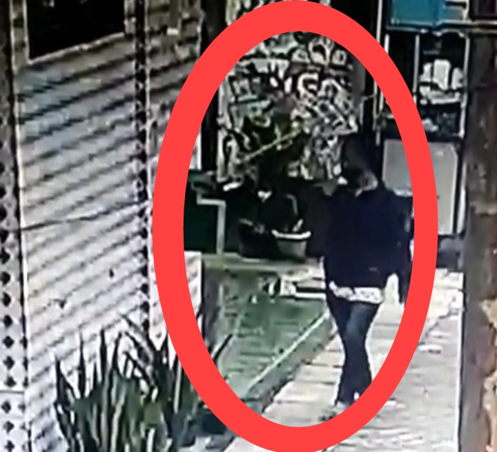 Tampang Maling Kotak Amal Mushola Muqorrobin Ketandan Surabaya