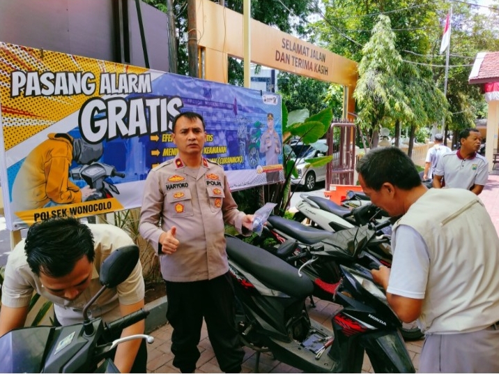Kapolsek Wonocolo Surabaya, Kompol Haryoko Widhi, S.H., M.H.,