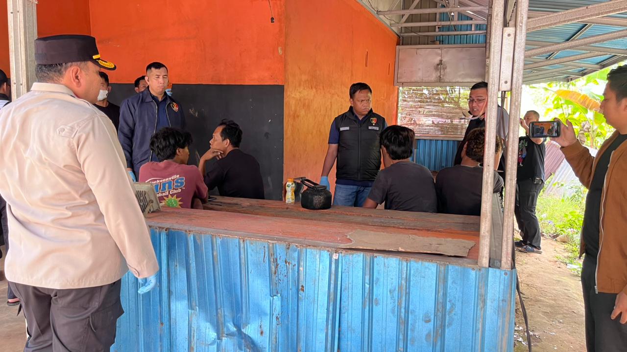 Bareskrim Polri Bersama Direktorat Jenderal Bea dan Cukai Kementerian Keuangan RI berhasil mengungkap praktik penambangan ilegal ke Malaysia
